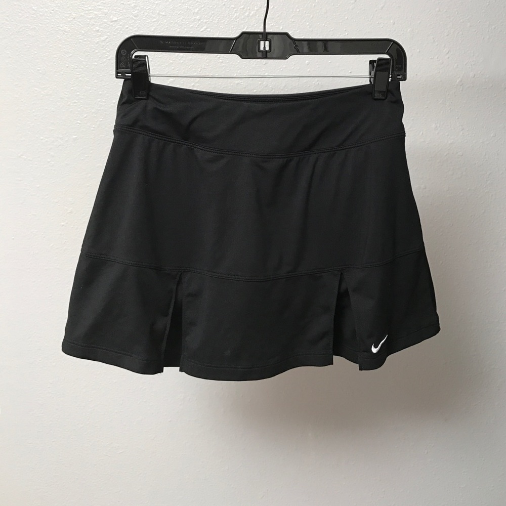 Nike athletic skirt with shorts