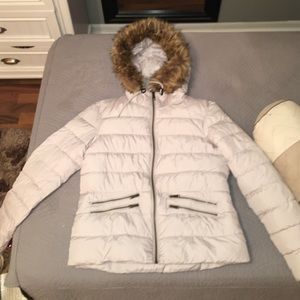 Cute puffy coat//perfect for coldness!!