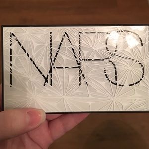 Nars virtual domination palette