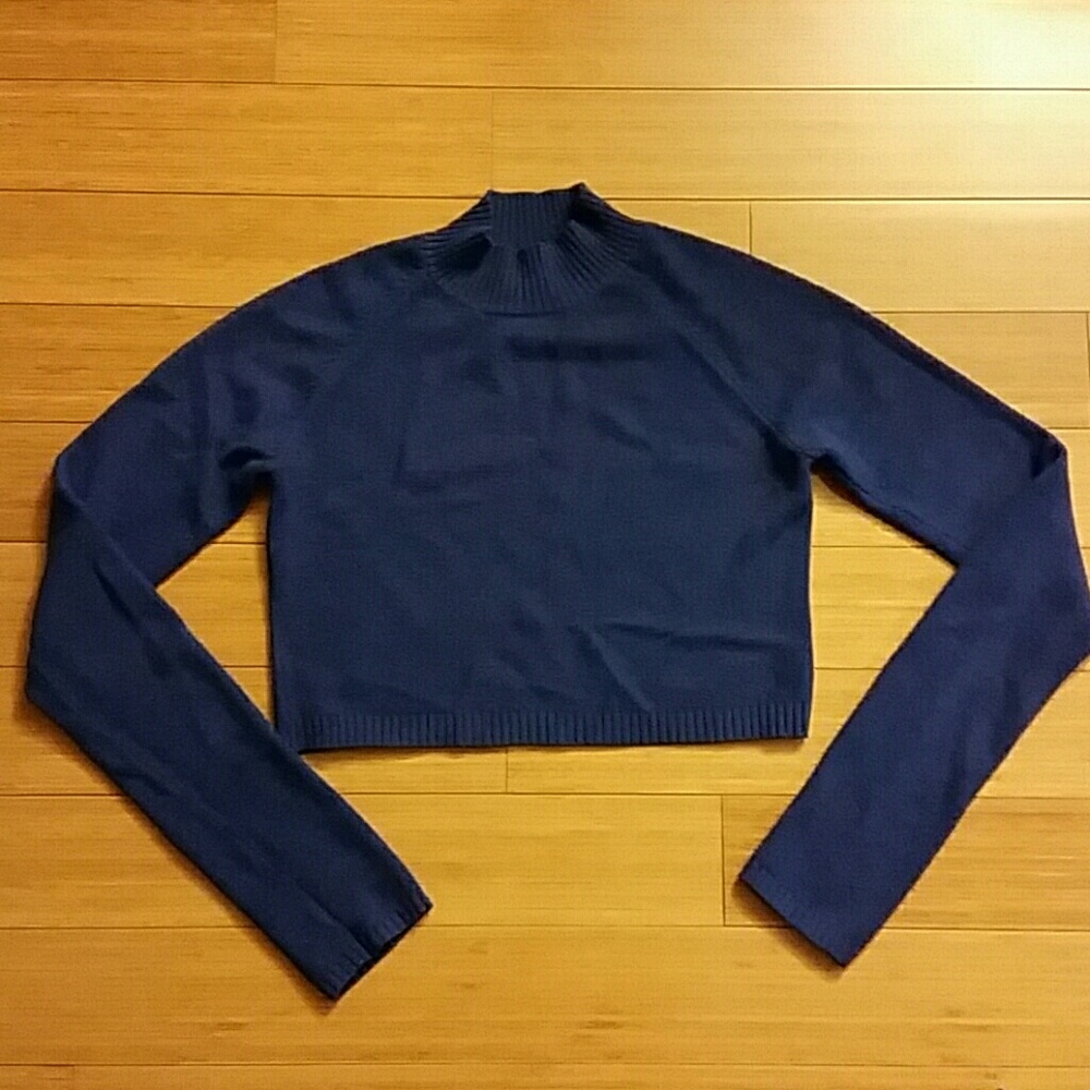 Express Crop Top