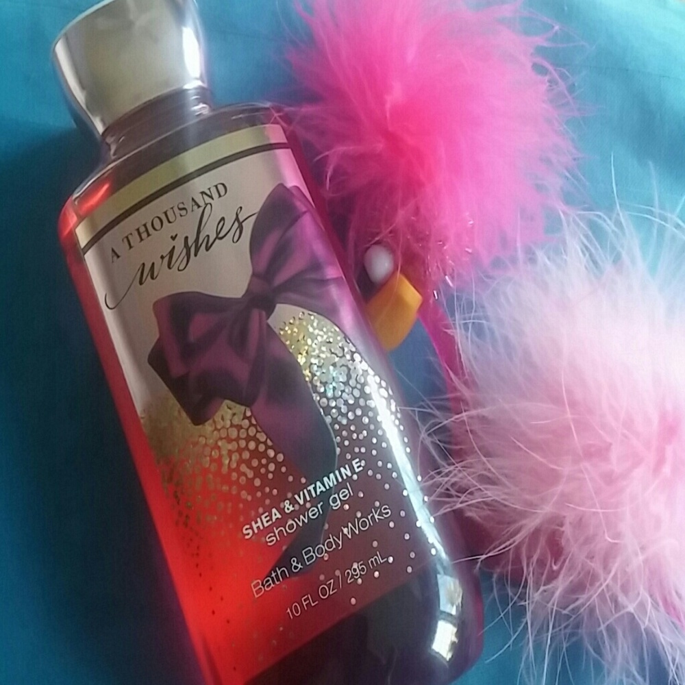 NEW BATH & BODY WORKS SHOWER GEL