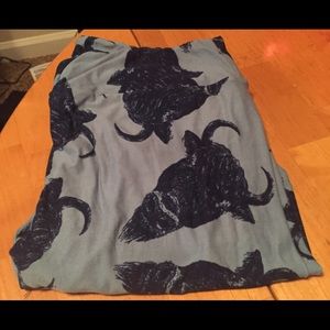 LuLaRoe Tall and Curvy Bison Leggings
