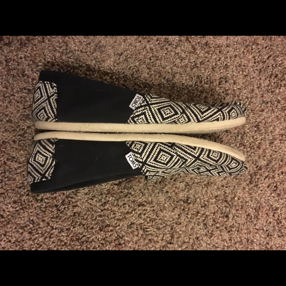 Toms