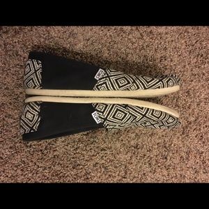 Toms
