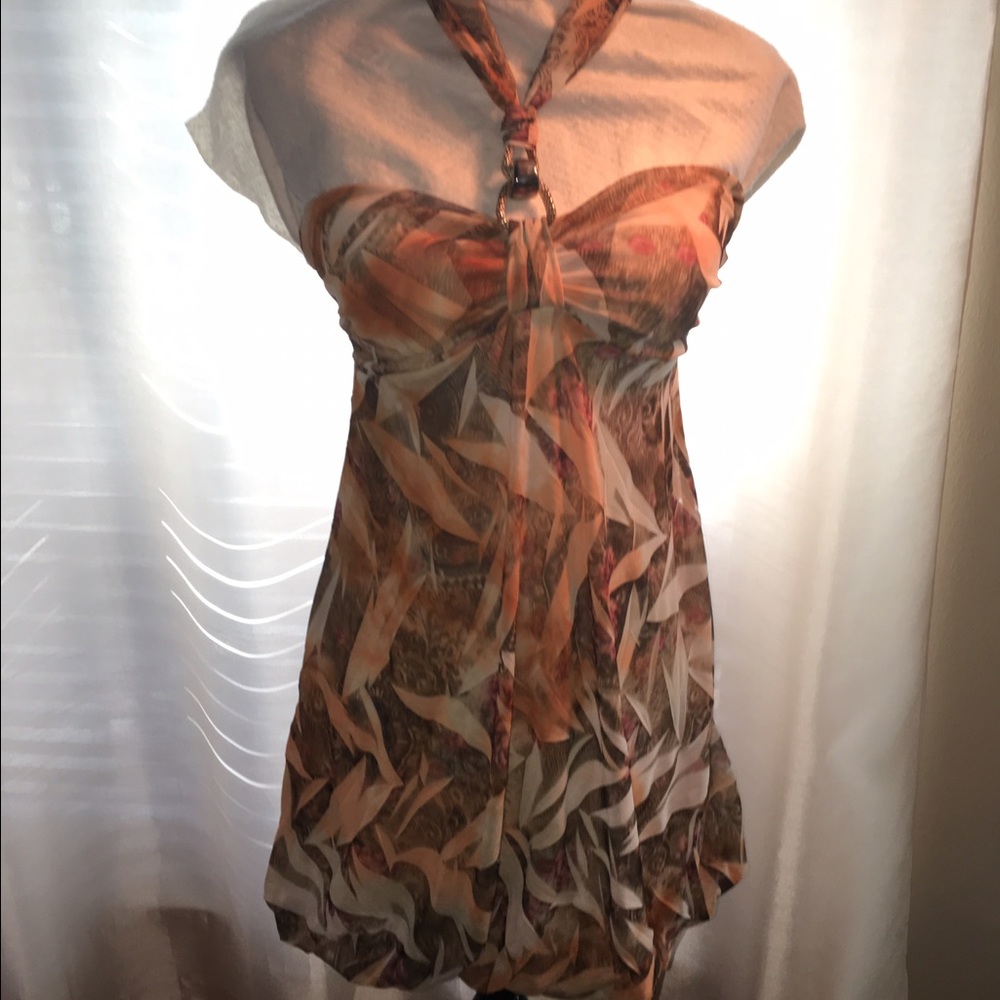 Resort sundress with detail neckline