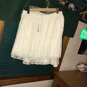 lace skirt