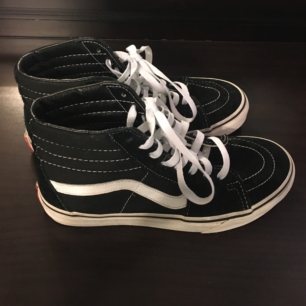 Black Classic Sk8-Hi VANS / Men's 5.5/Women's 7