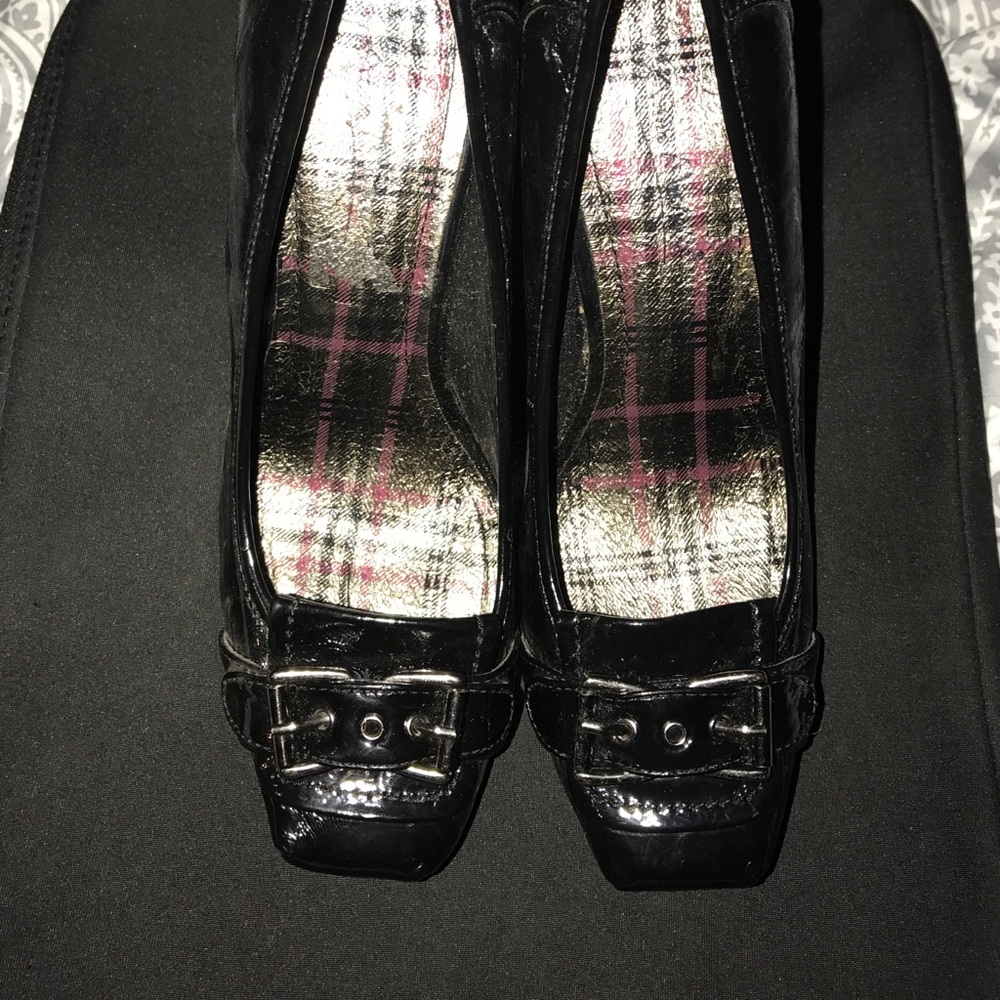 Womens Heels Size 7.5 ONLY WORN ONCE