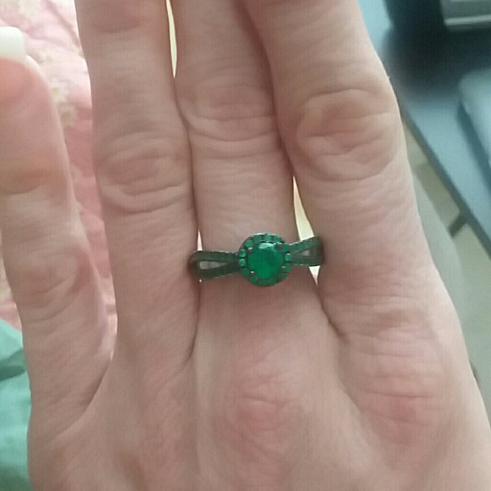 Emerald ring