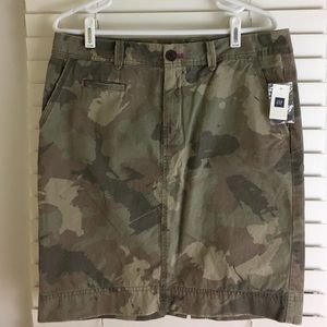 Gap Camouflage Skirt 8