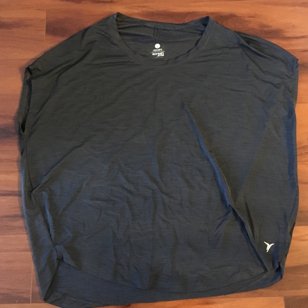 🌈4/$15🌈 Old Navy Active top sz L