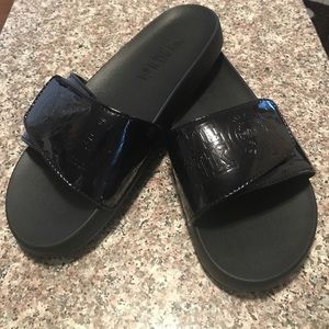 💕VS PINK SLIDES!☀️💕