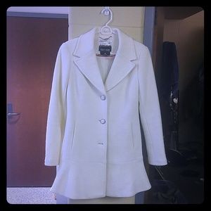 NEW NEVER WORN KENSIE ELEGANT IVORY COAT- S