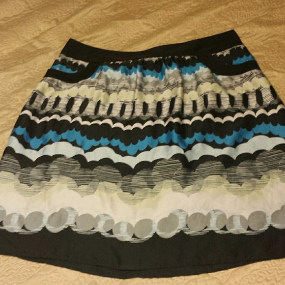 Sale! Abstract Print Skirt with Pockets! - Picture 2 of 4