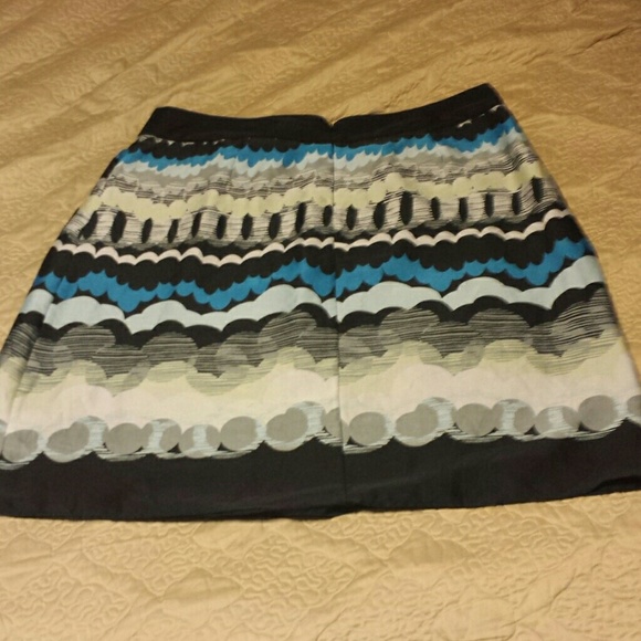 Sale! Abstract Print Skirt with Pockets! - Picture 4 of 4