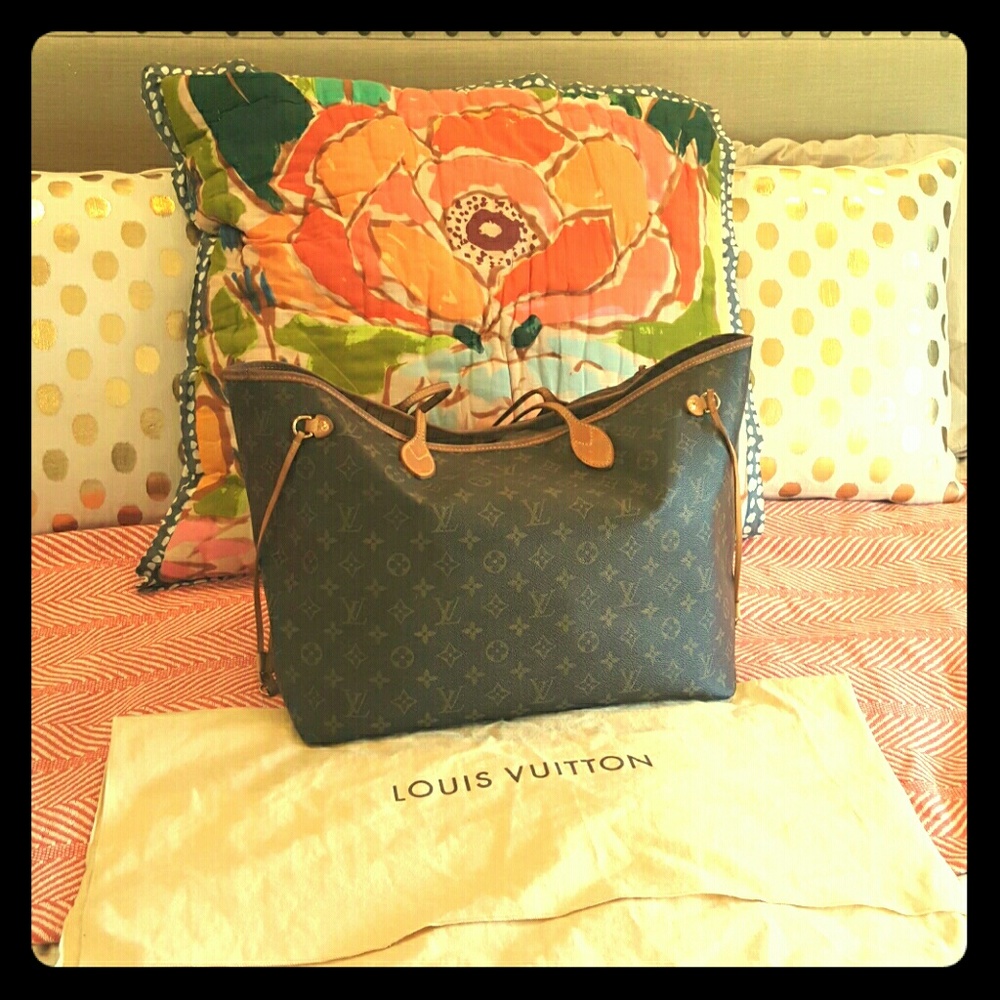 AUTHENTIC Louis Vuitton Neverfull GM