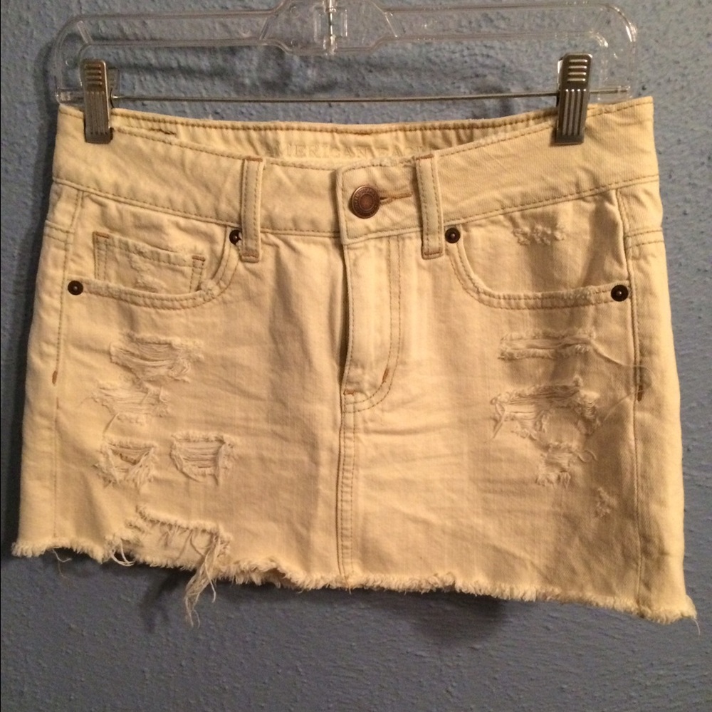 Teen girl's cream denim skirt
