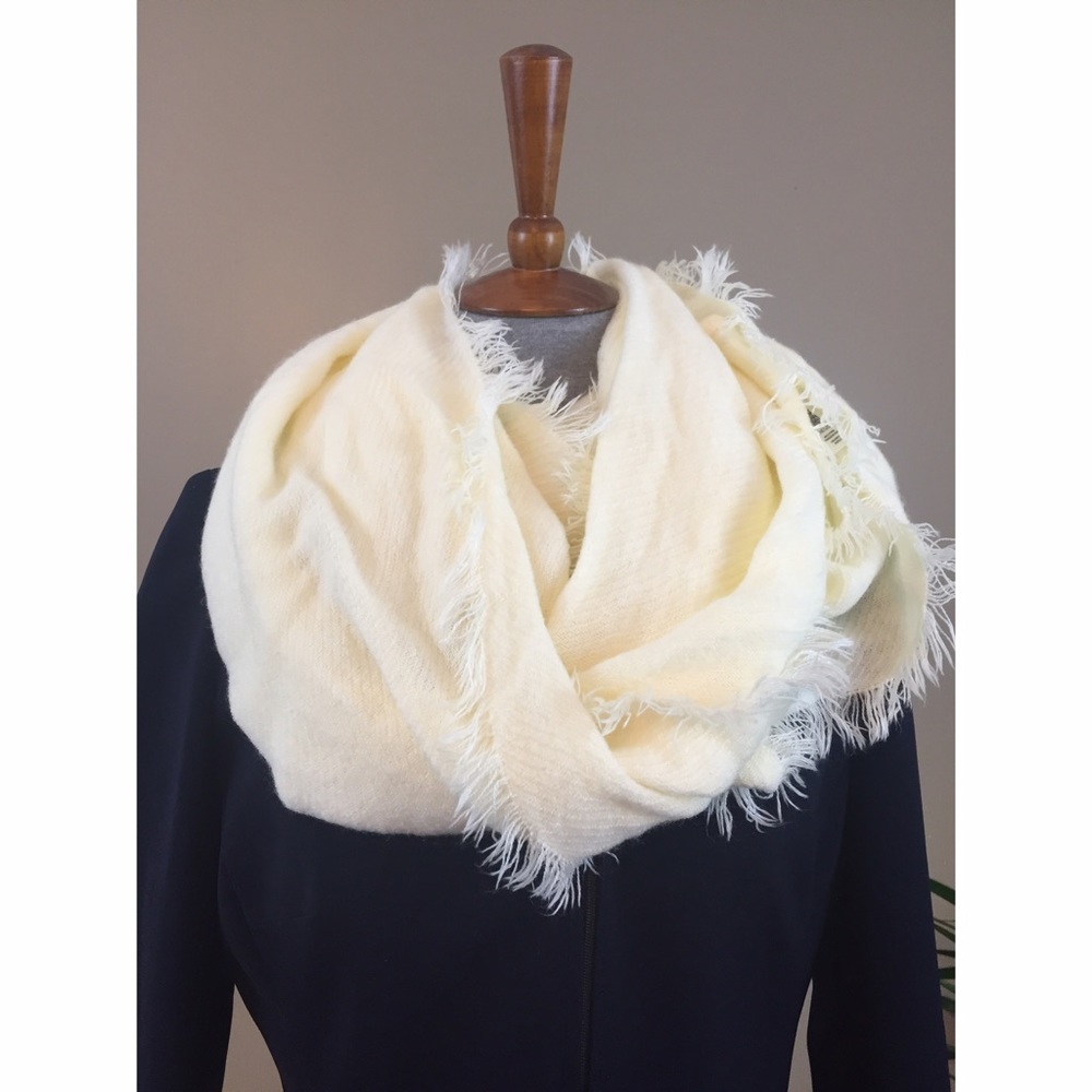 NWT 14Th & Union infinity scarf