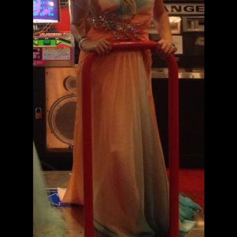 I use 1 ocassion size 1/2 is a prom dress