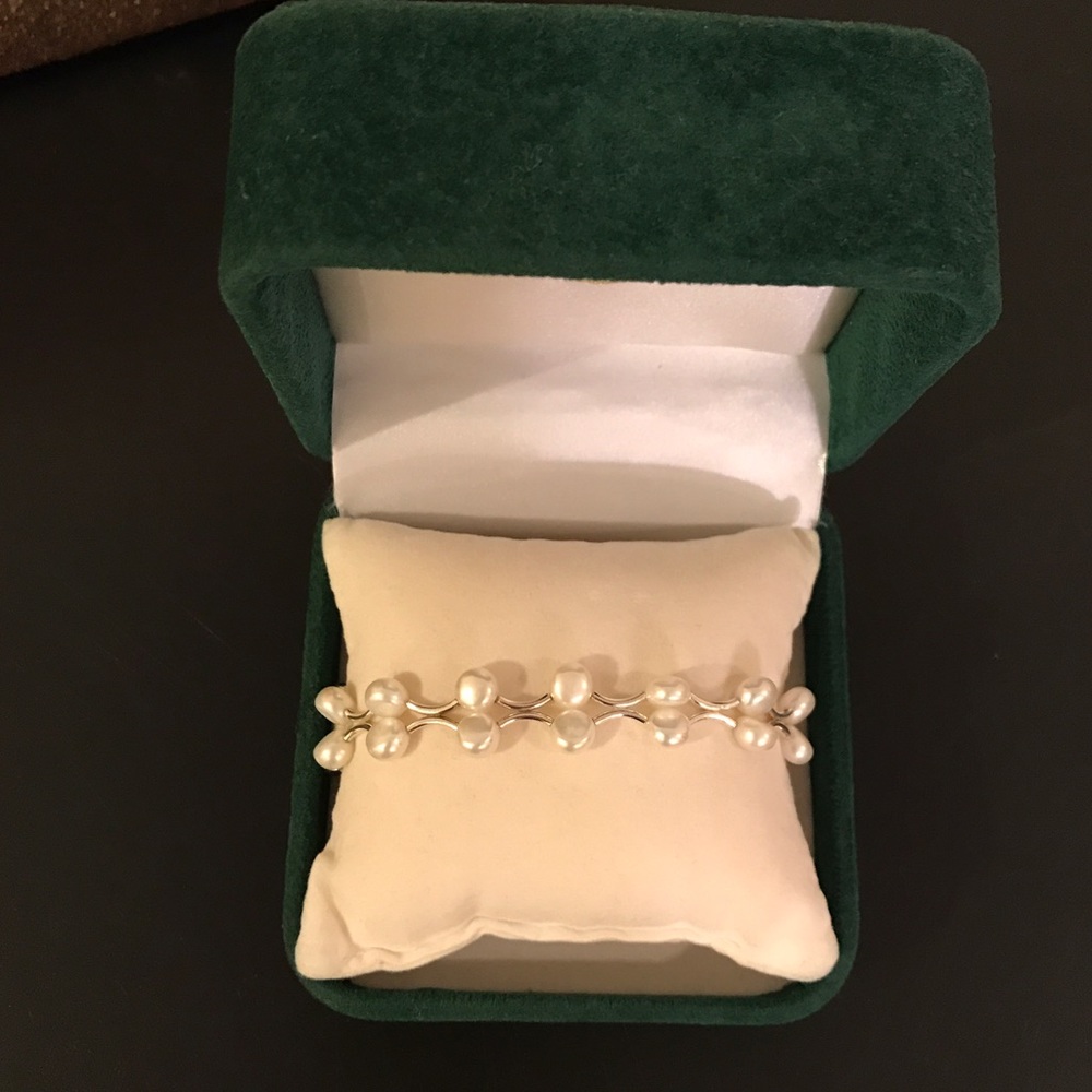Pearl Bracelet