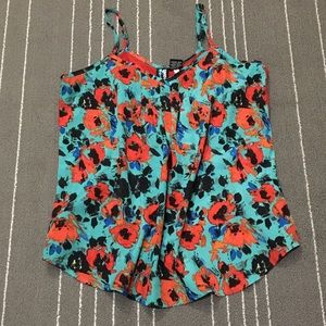 FLORAL TOP