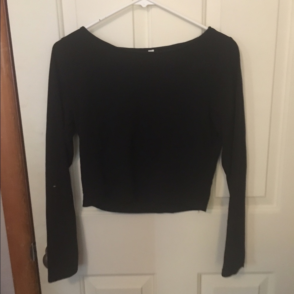 black crop top