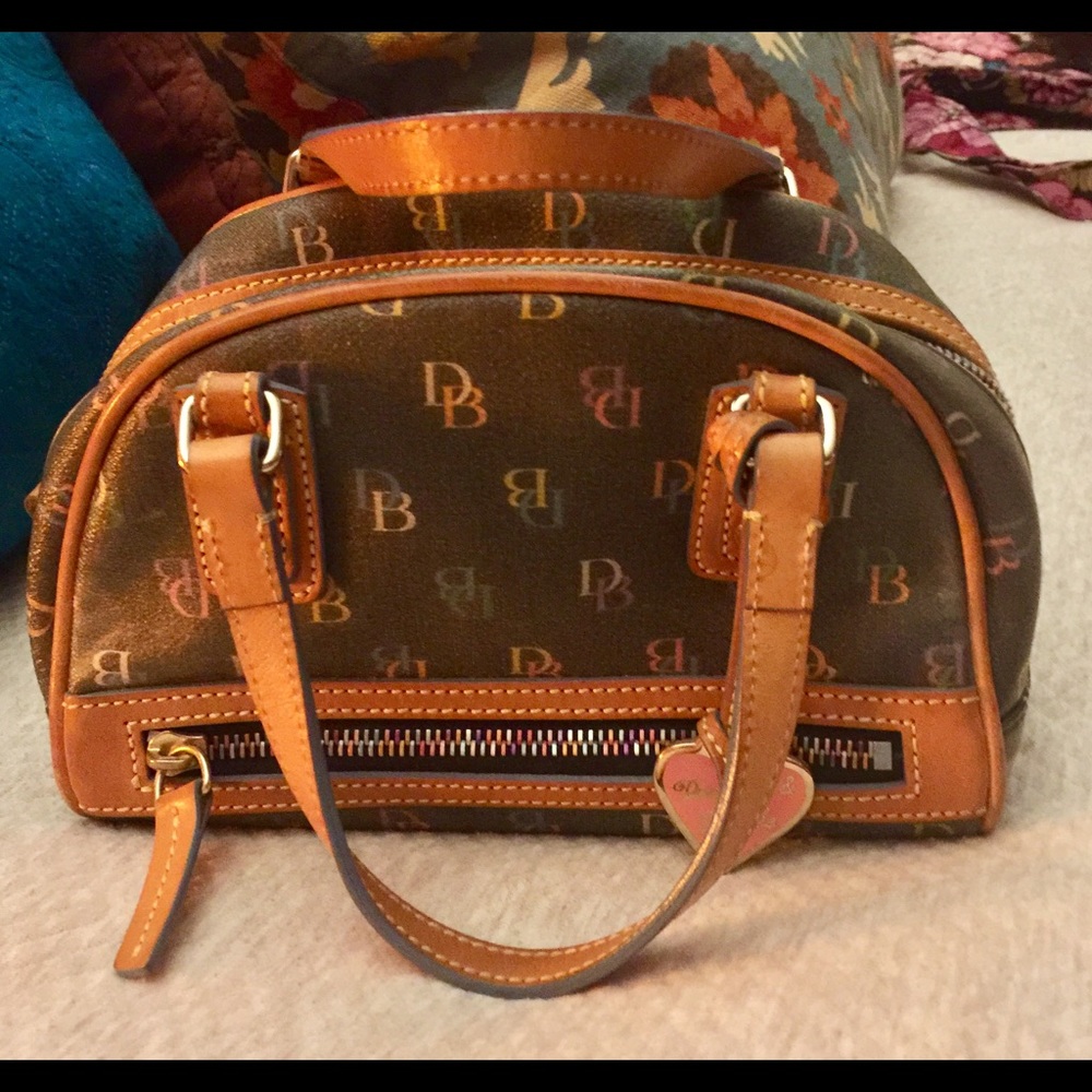 Dooney & Bourke