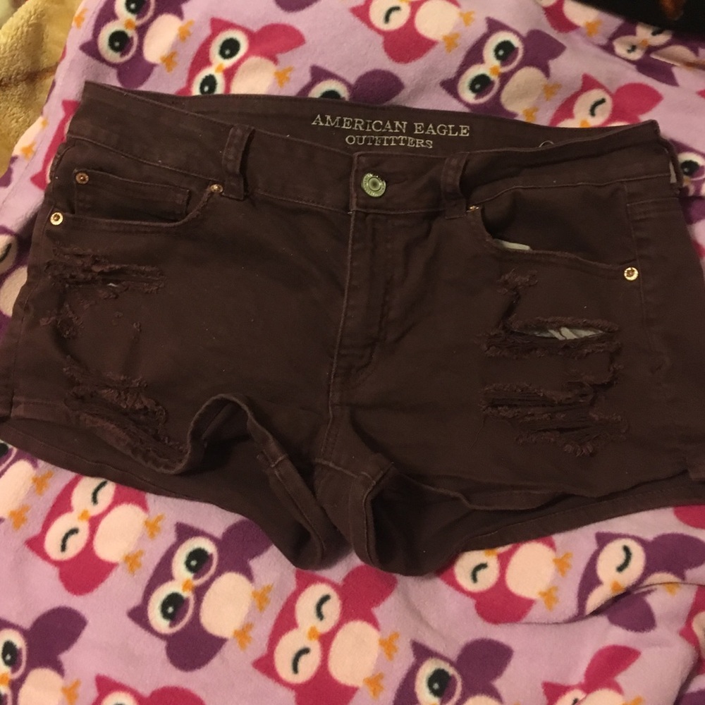 Maroon American eagle shorts