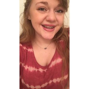 Meet your Posher, Avery