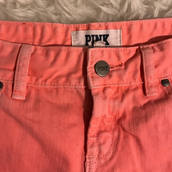 Pink vs shorts - Picture 2 of 3