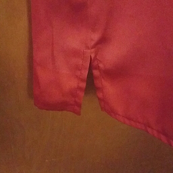 blouse - Picture 2 of 4