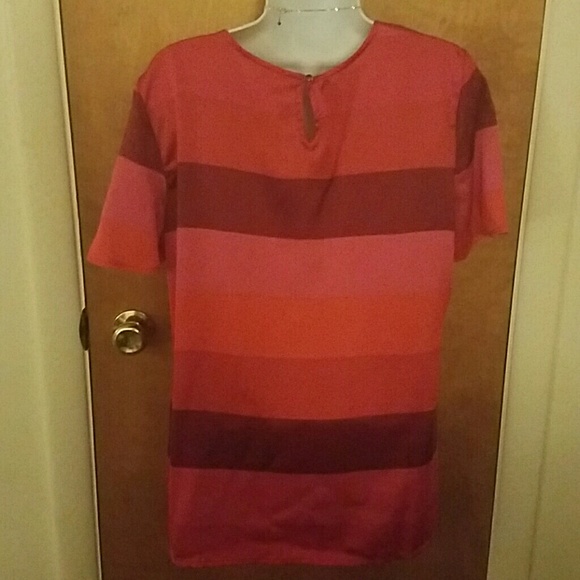 blouse - Picture 3 of 4