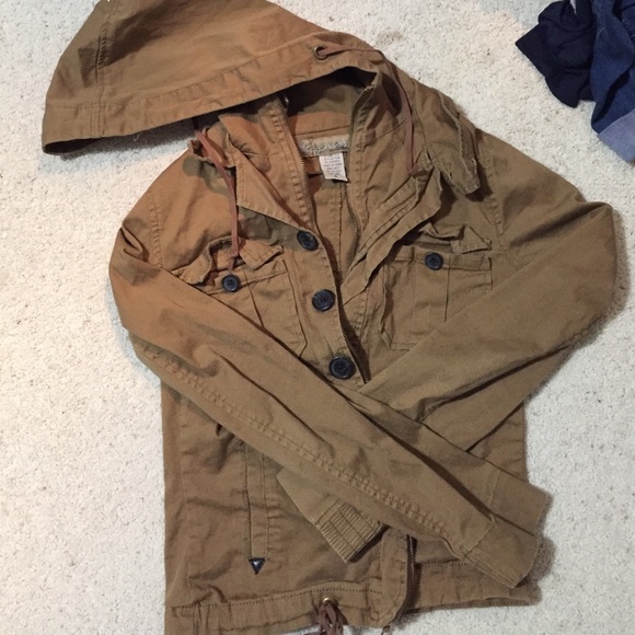 Light Jacket - Picture 2 of 3