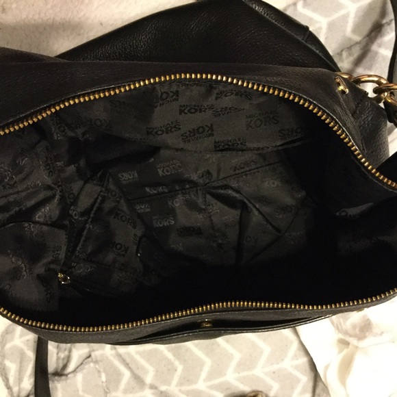 Michael Kors Megan handbag - Picture 4 of 4