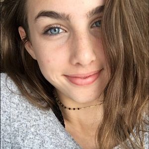 Meet your Posher, Nijha