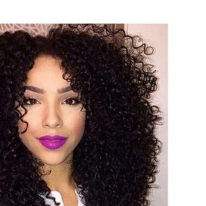 Meet your Posher, Carline