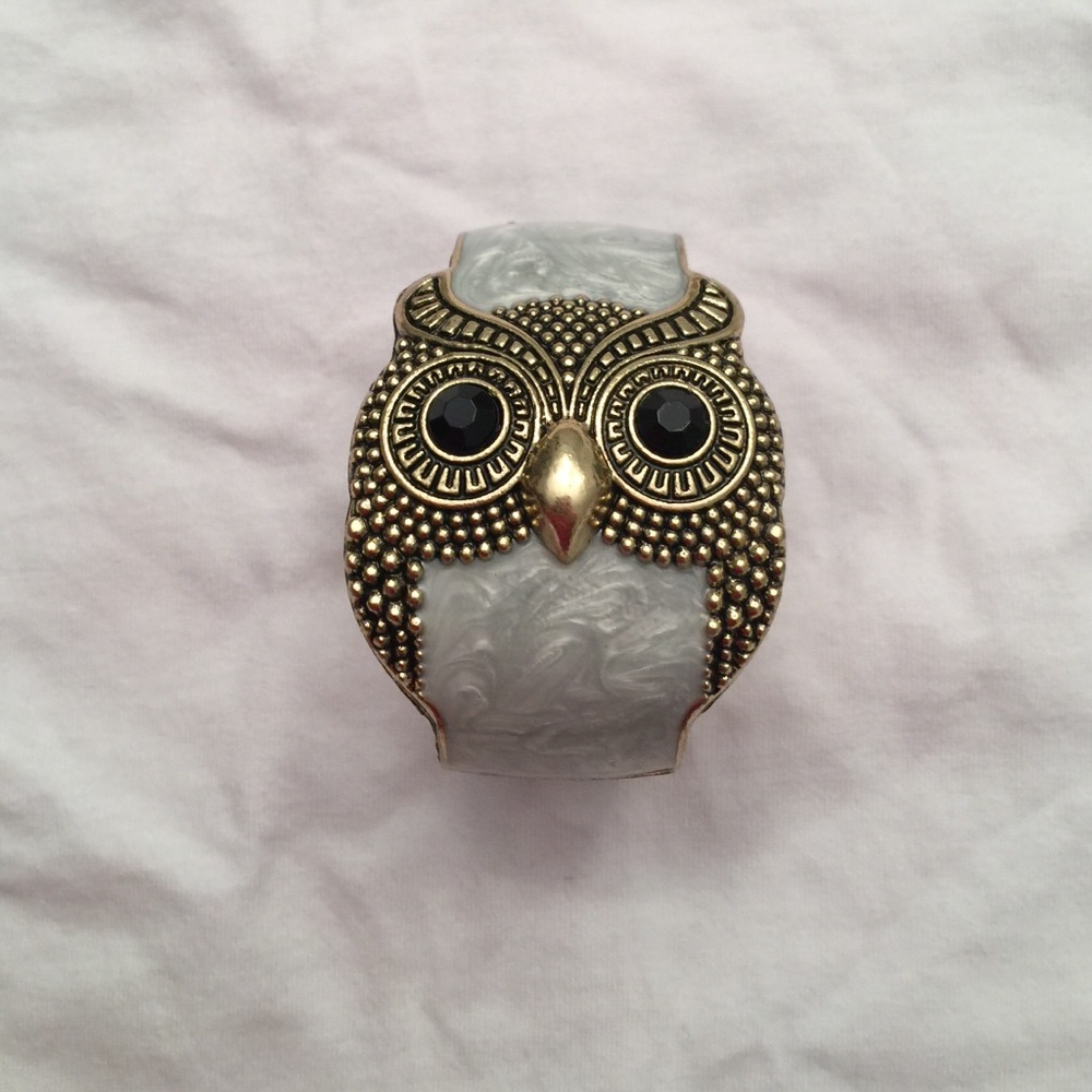 Cute owl bracelet.