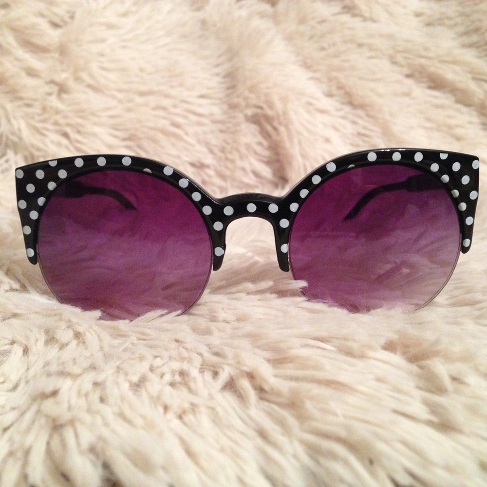 Polka Dot Cat-eye Sunglasses