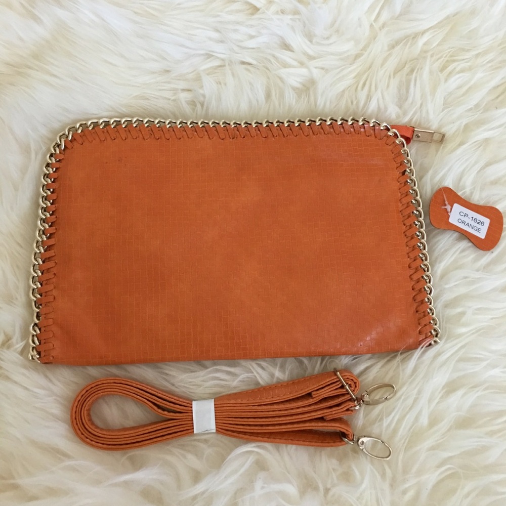 ‼️Last 1‼️Designer Inspired Solid Chain Clutch - Picture 3 of 4