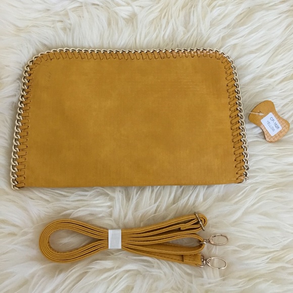 ‼️Last 1‼️Designer Inspired Solid Chain Clutch - Picture 2 of 4