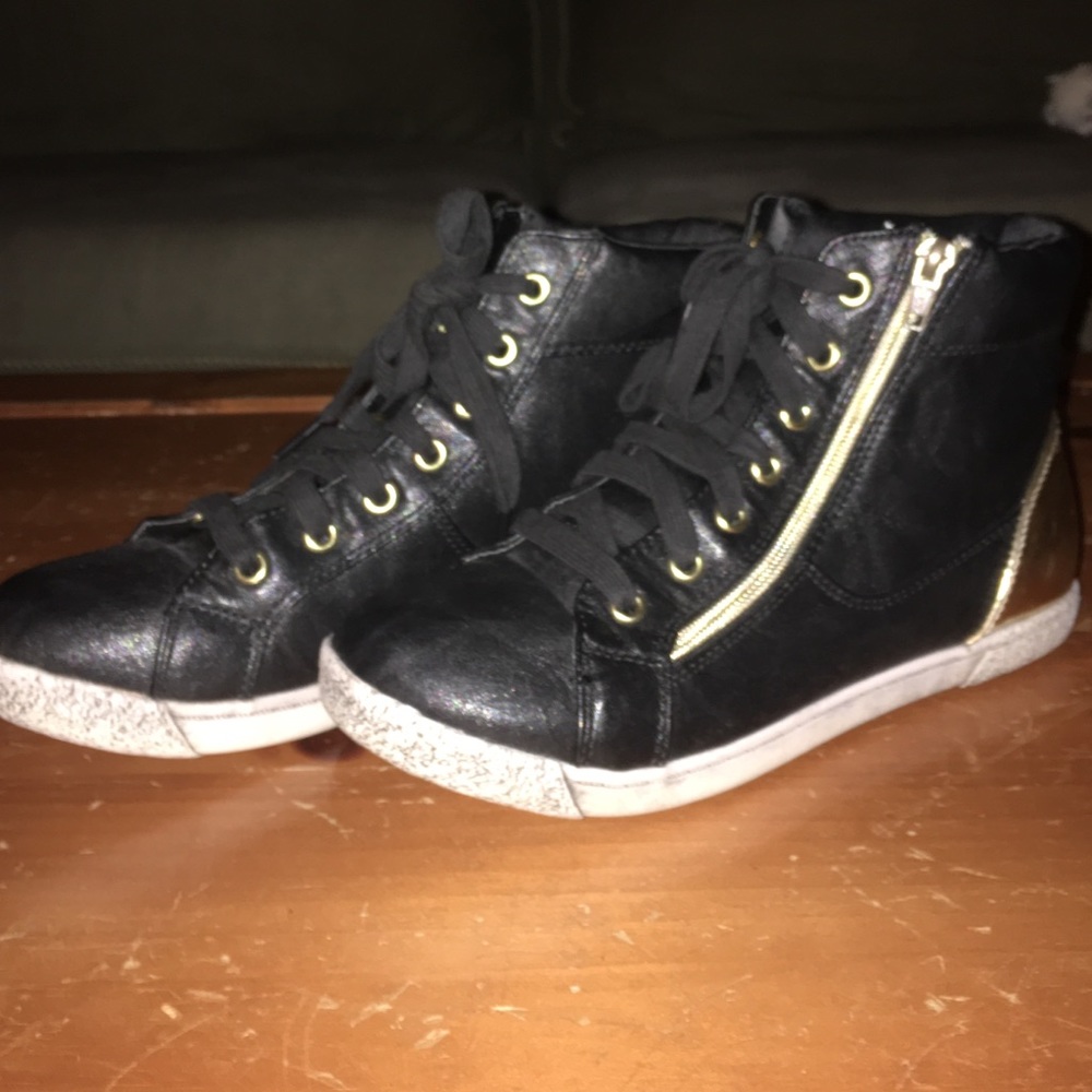 Material girl black ankle high shoes