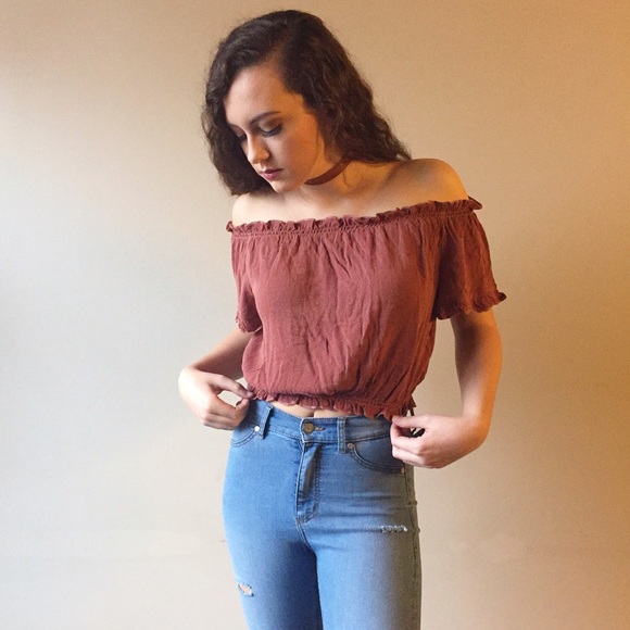 Rust off the shoulder crop top - Picture 2 of 3