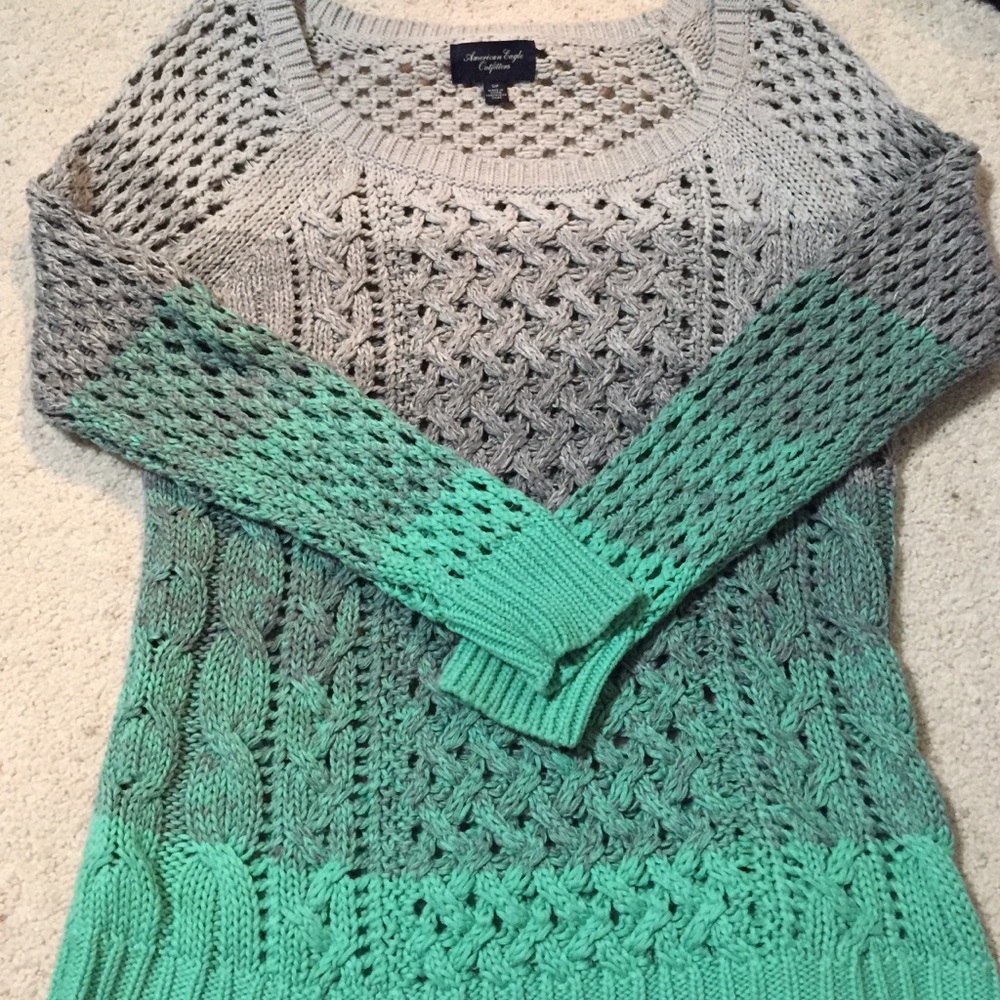 American eagle sweater