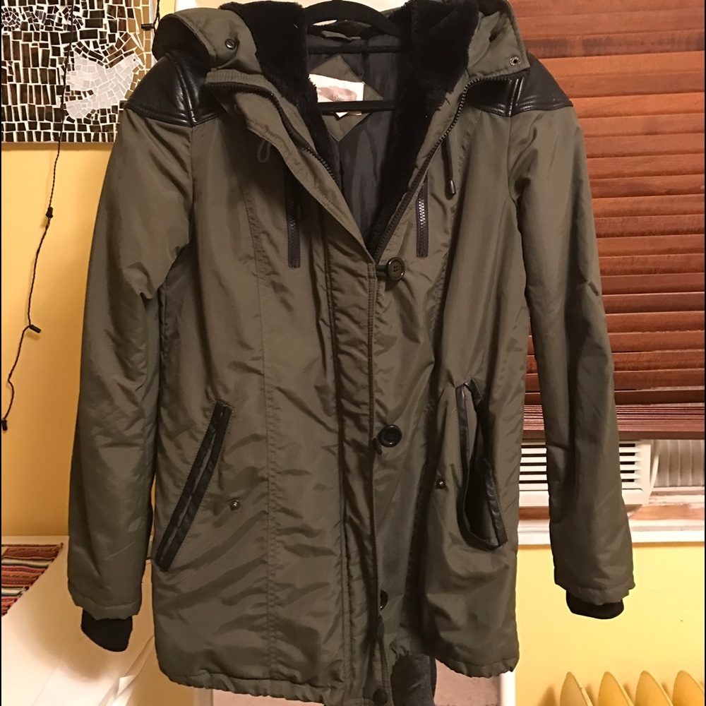 OLIVE GREEN COAT