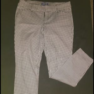 Old Navy Mid-Rise Pixie Gingham Pants