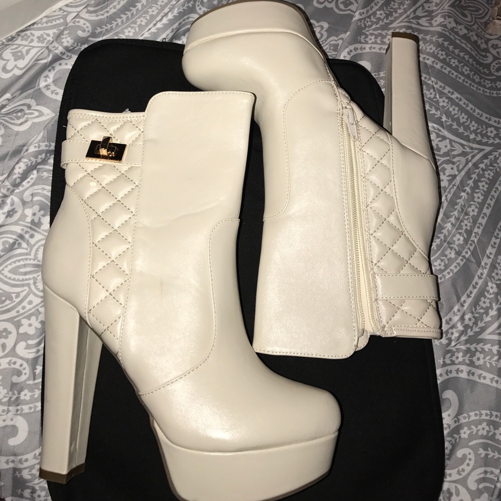 Beige Heeled Boots SIZE 7.5