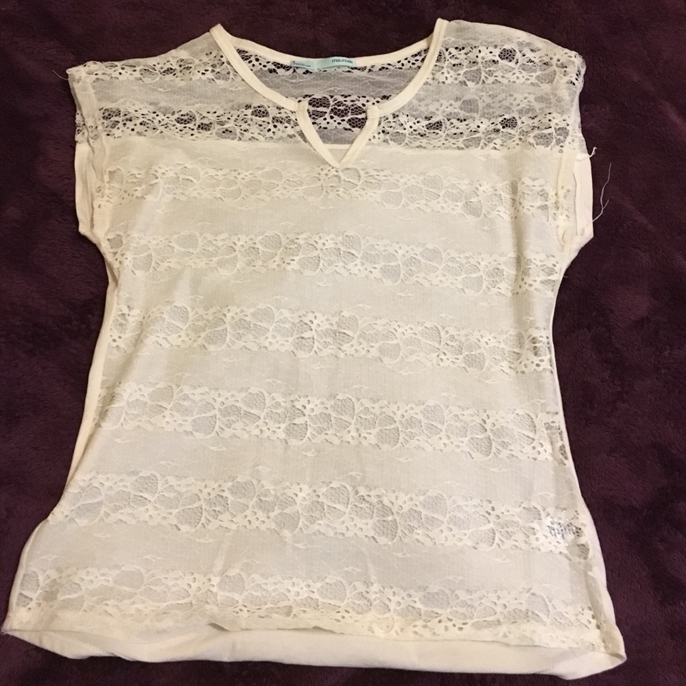 Maurice's white lace t shirt