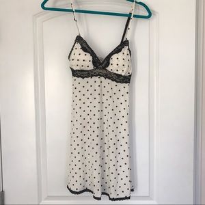 VICTORIAS SECRET Black & White Babydoll Nightie