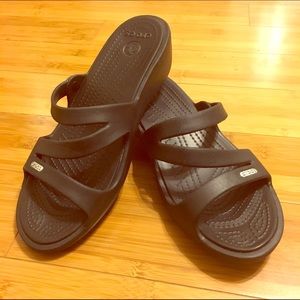 Worn Twice. Crocs Slip on Sandles Women's Sz 8