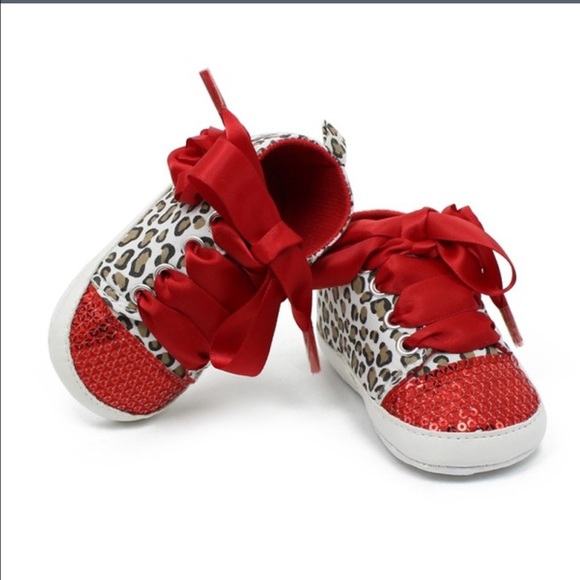 TODDLER Lace-Up Shoes - Picture 4 of 4